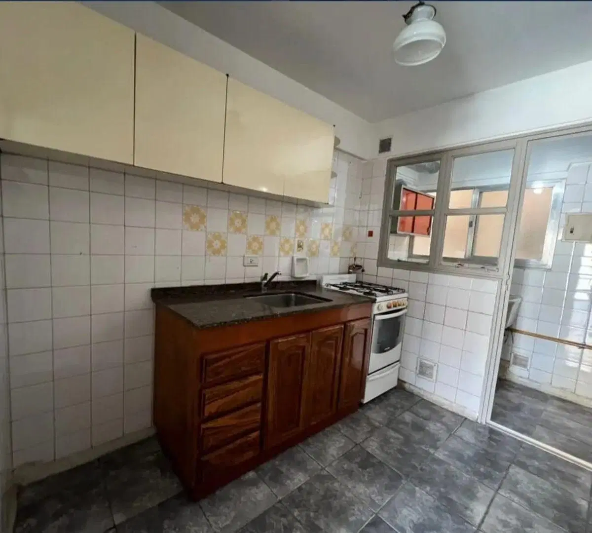 ALQUILO DPTO 2 HABITACIONES ALBERDI 3