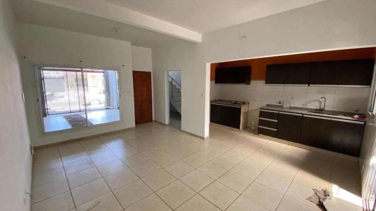 VENTA TRES DUPLEX EMPALME OPORTUNIDAD