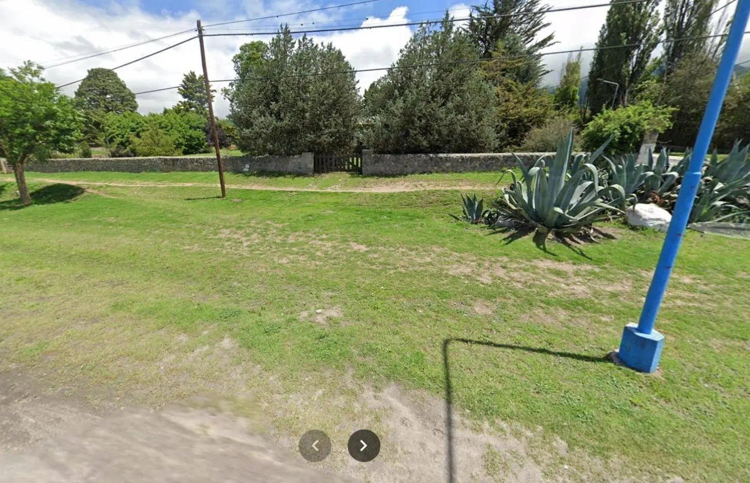 Terreno esquina con perfil comercial en Los Cuartos Tafi del Valle 5