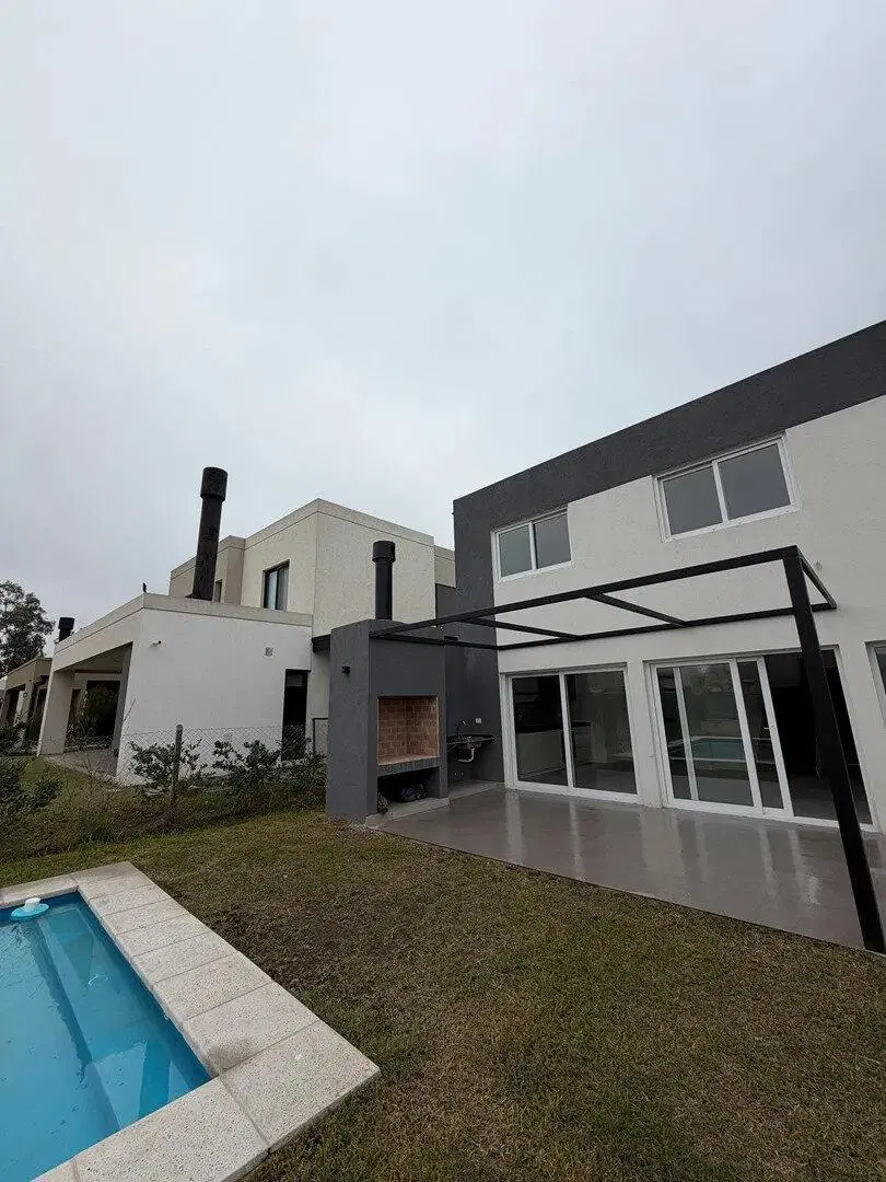Casa  En Venta En San Pablo, Pilar, G.b.a. Zona Norte 5