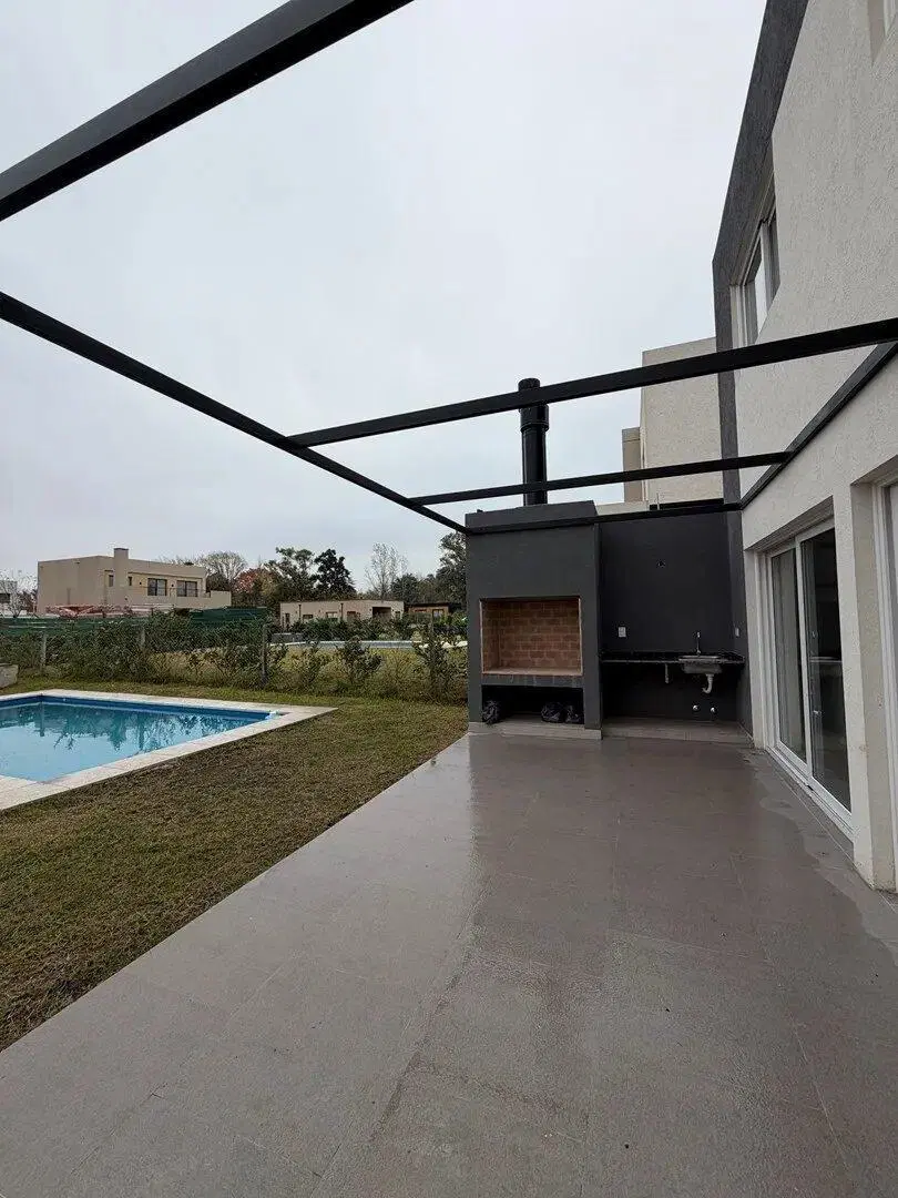 Casa  En Venta En San Pablo, Pilar, G.b.a. Zona Norte 3