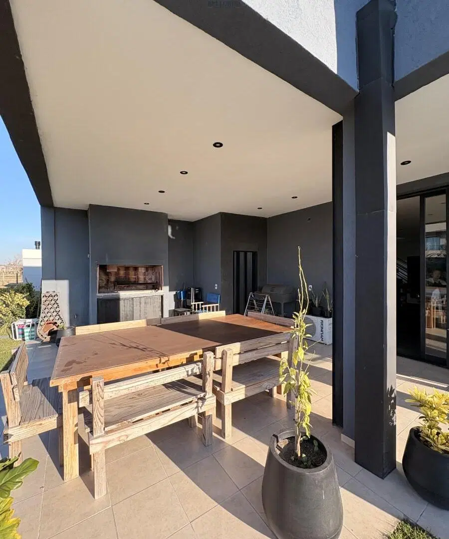 Casa en venta en barrio privado San Pablo, Pilar. 8