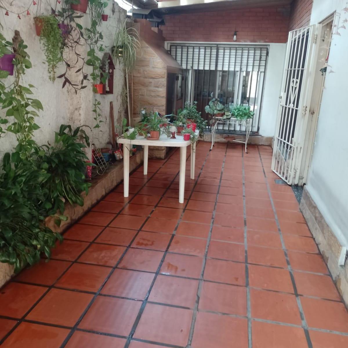 Haedo Sur. Casa PH Al Frente 4