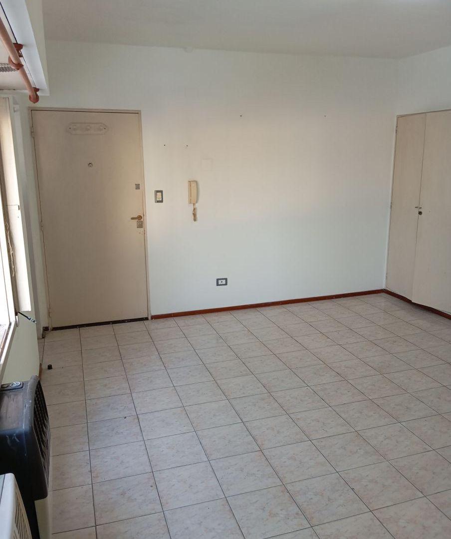 Foto de Departamento un amb apto profesional fte. Estacion Haedo, imagen 5