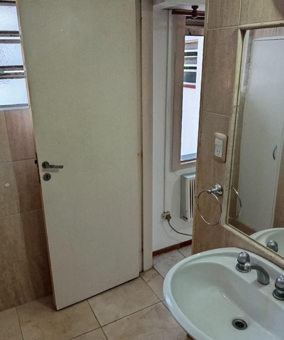 Foto de Departamento un amb apto profesional fte. Estacion Haedo, imagen 2