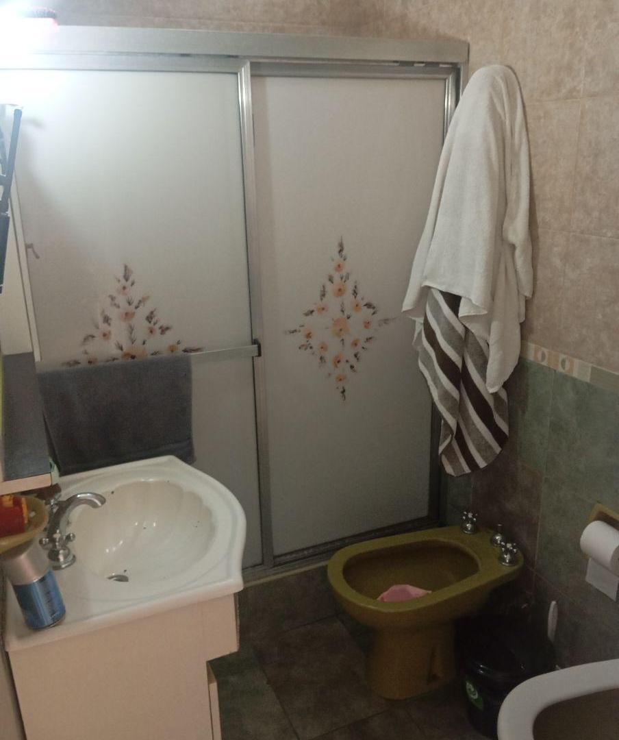 Foto de PH de 70 m² con 2 dormitorios en alquiler en Haedo, imagen 2