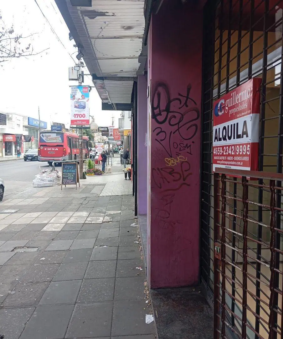 Local Haedo centro, AV. Rivadavia 5