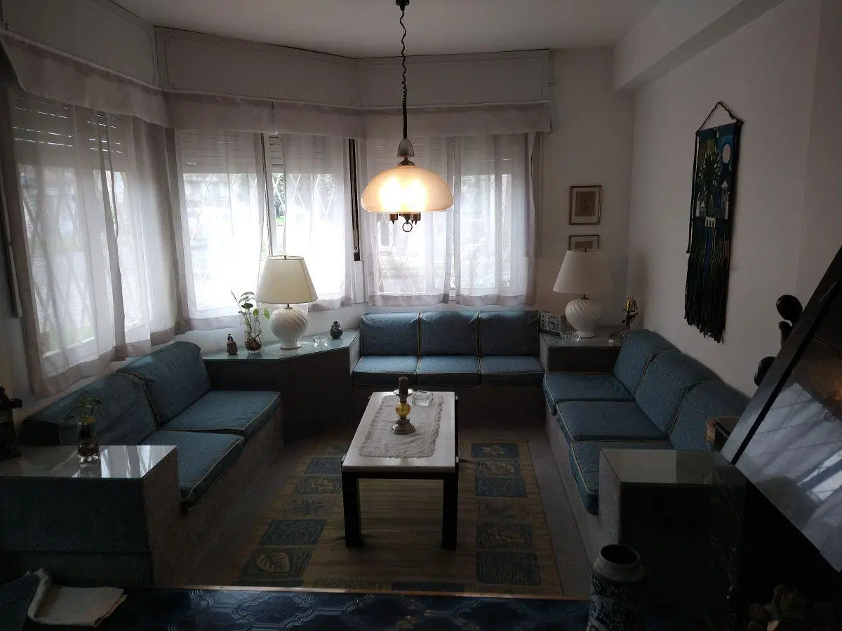 HAEDO NORTE. CASA ESQUINA 6 AMBIENTES EN DOS PLANTAS 2