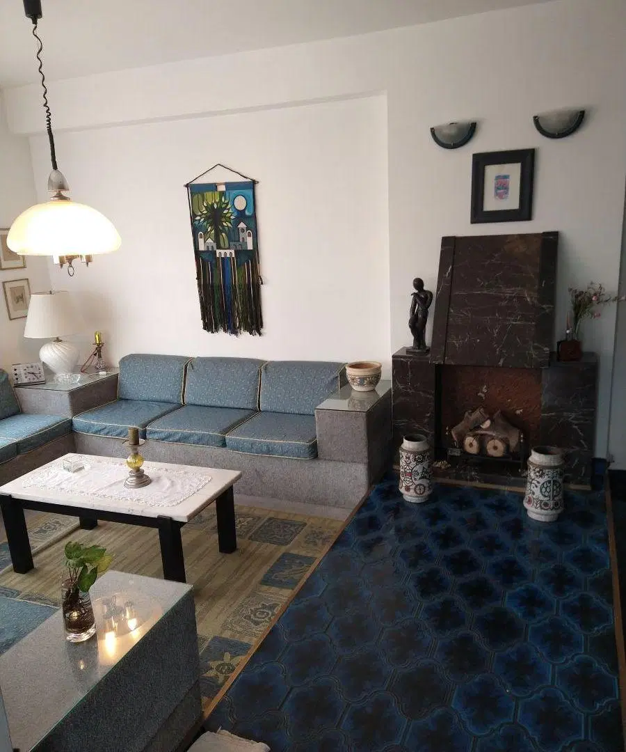 HAEDO NORTE. CASA ESQUINA 6 AMBIENTES EN DOS PLANTAS 5