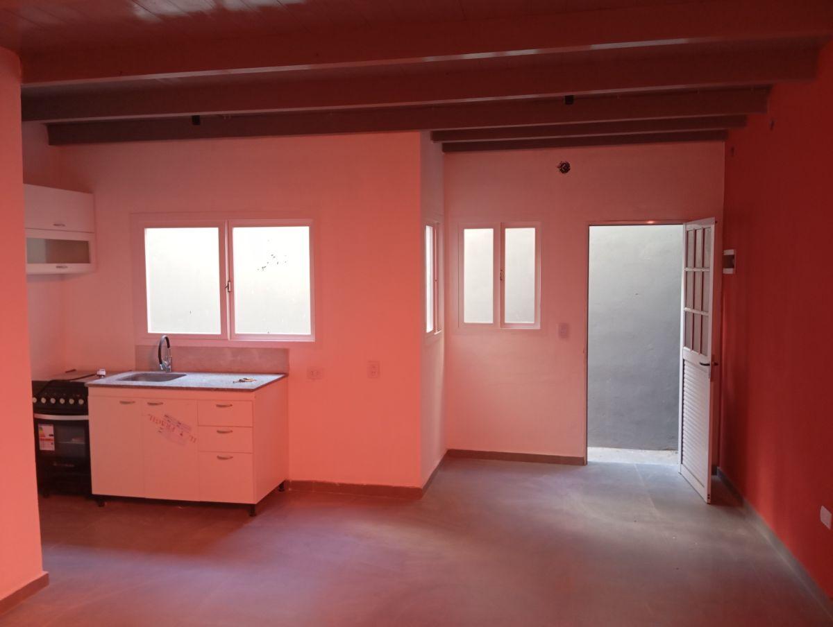 Foto de PH de 55 m2 con 1 dormitorio en alquiler en Haedo, imagen 2