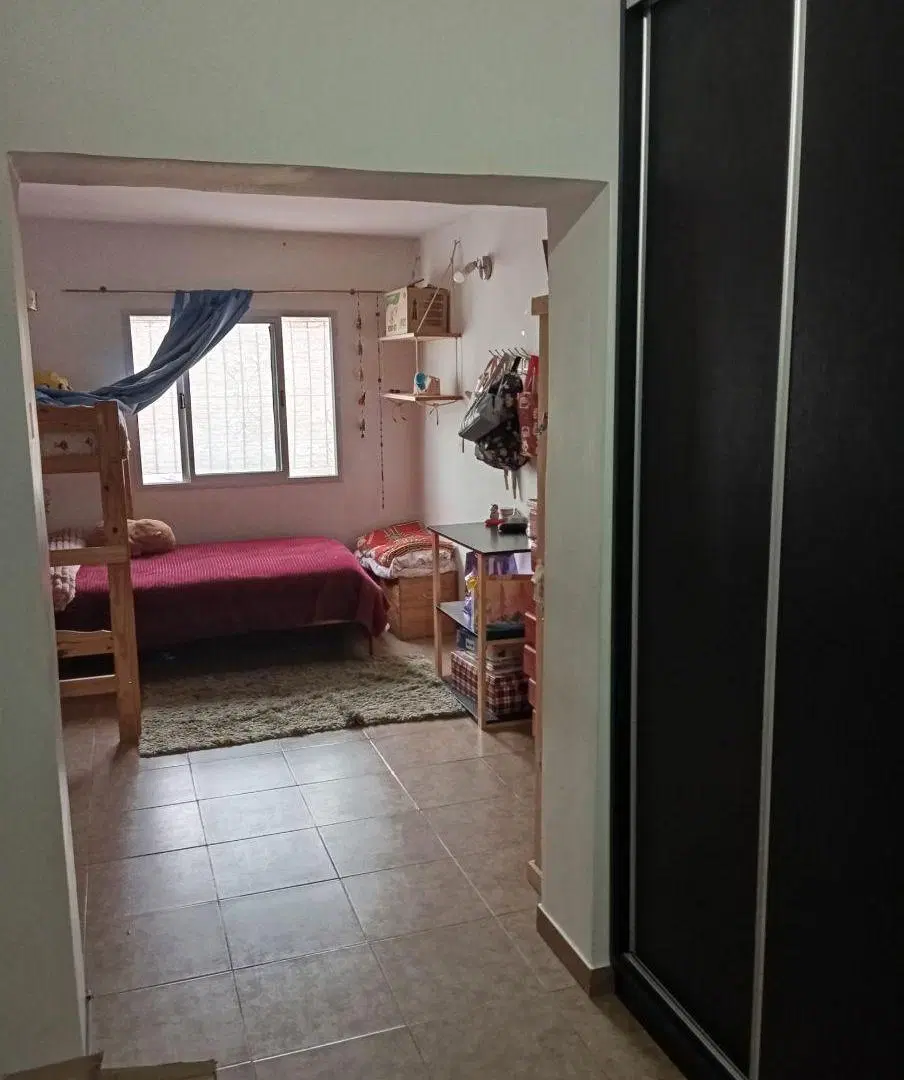 Alquiler casa en Haedo con cochera 8
