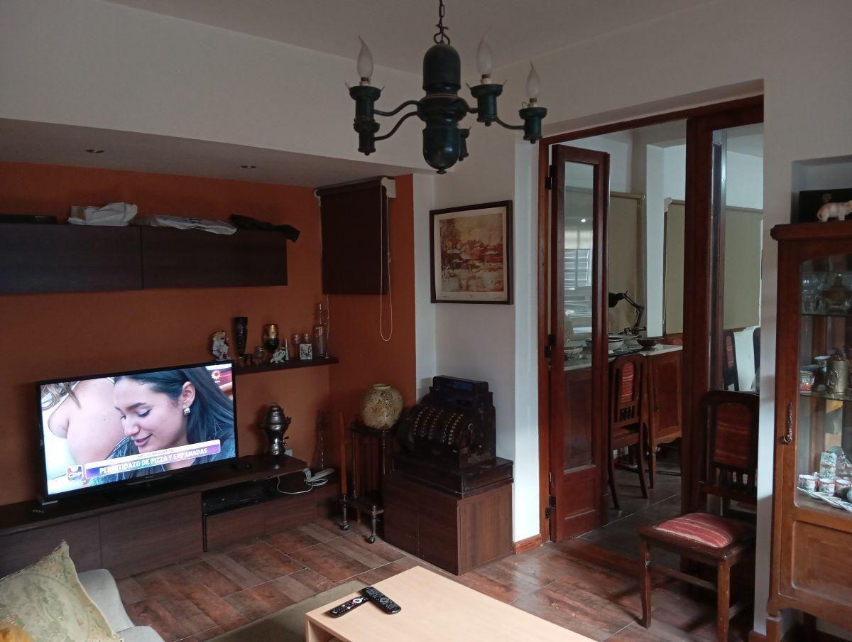 Foto de Casa con 2 dormitorios y 108 m² en venta en Haedo Norte El Palomar, imagen 5