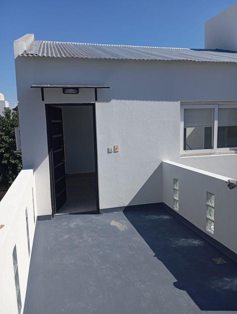 Foto de Departamento de 49 m² con 2 dormitorios en venta en Haedo, imagen 3