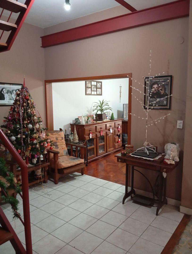 Foto de Casa en venta con 2 dormitorios fondito ,garage y pileta., imagen 2