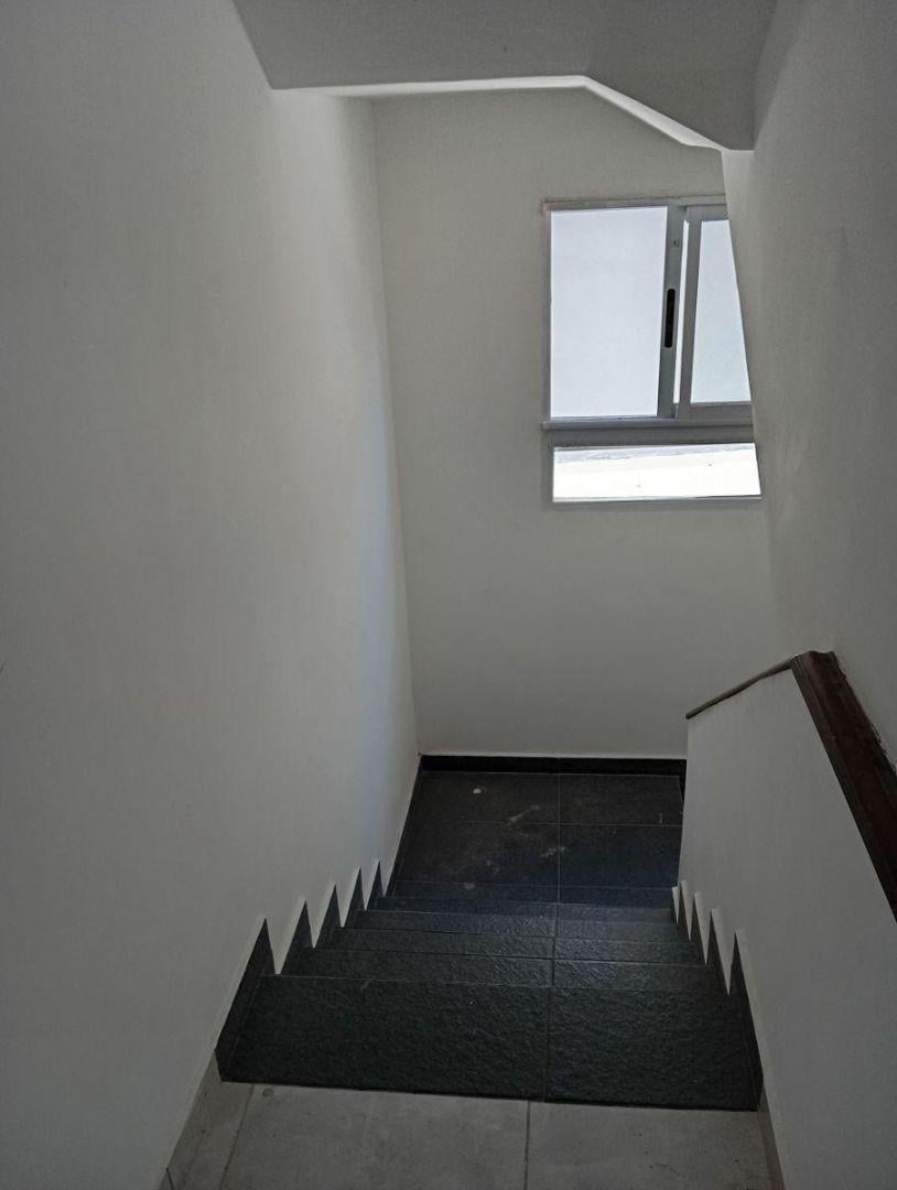 Foto de Departamento en alquiler en Haedo centro, imagen 2