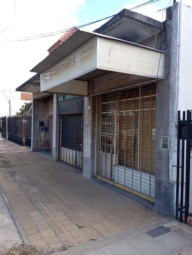 Foto de LOTE CON LOCALES Y COCHERA, imagen 5