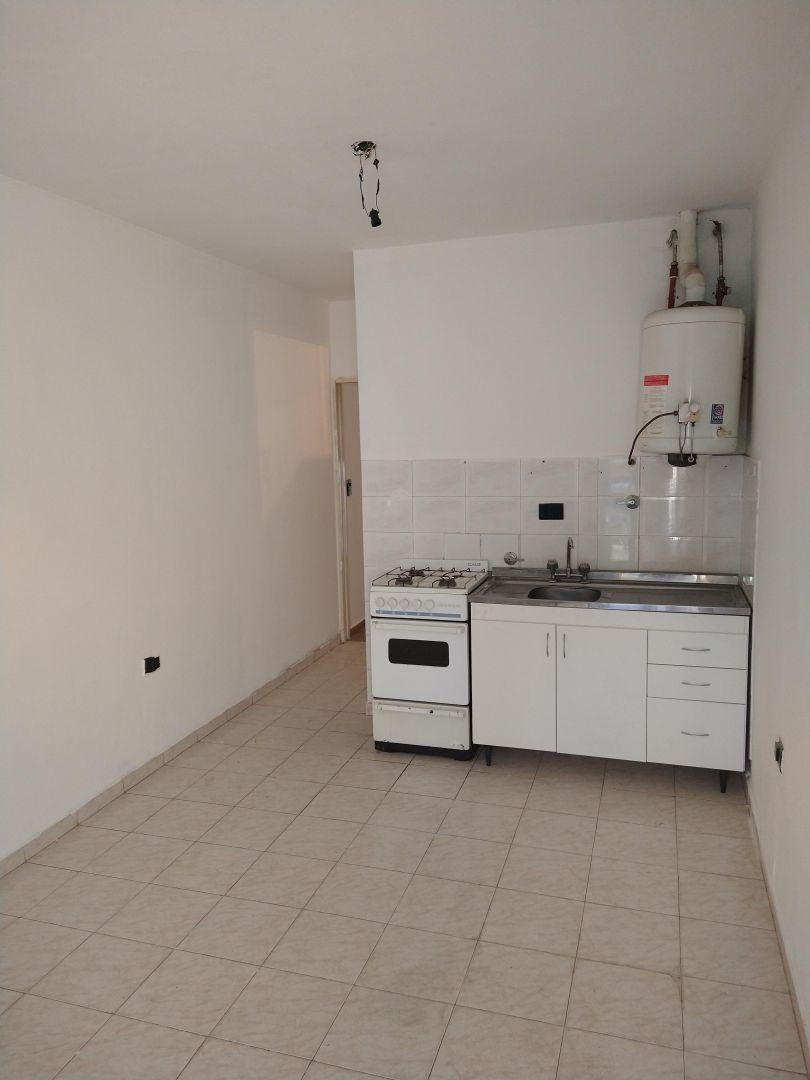 Foto de alquiler 2amb con patio, imagen 3