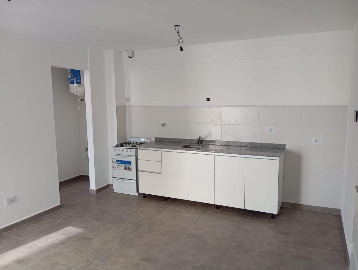 Foto de Departamento de 40 m² de 1 dormitorio en alquiler en Villa Luzuriaga, imagen 4