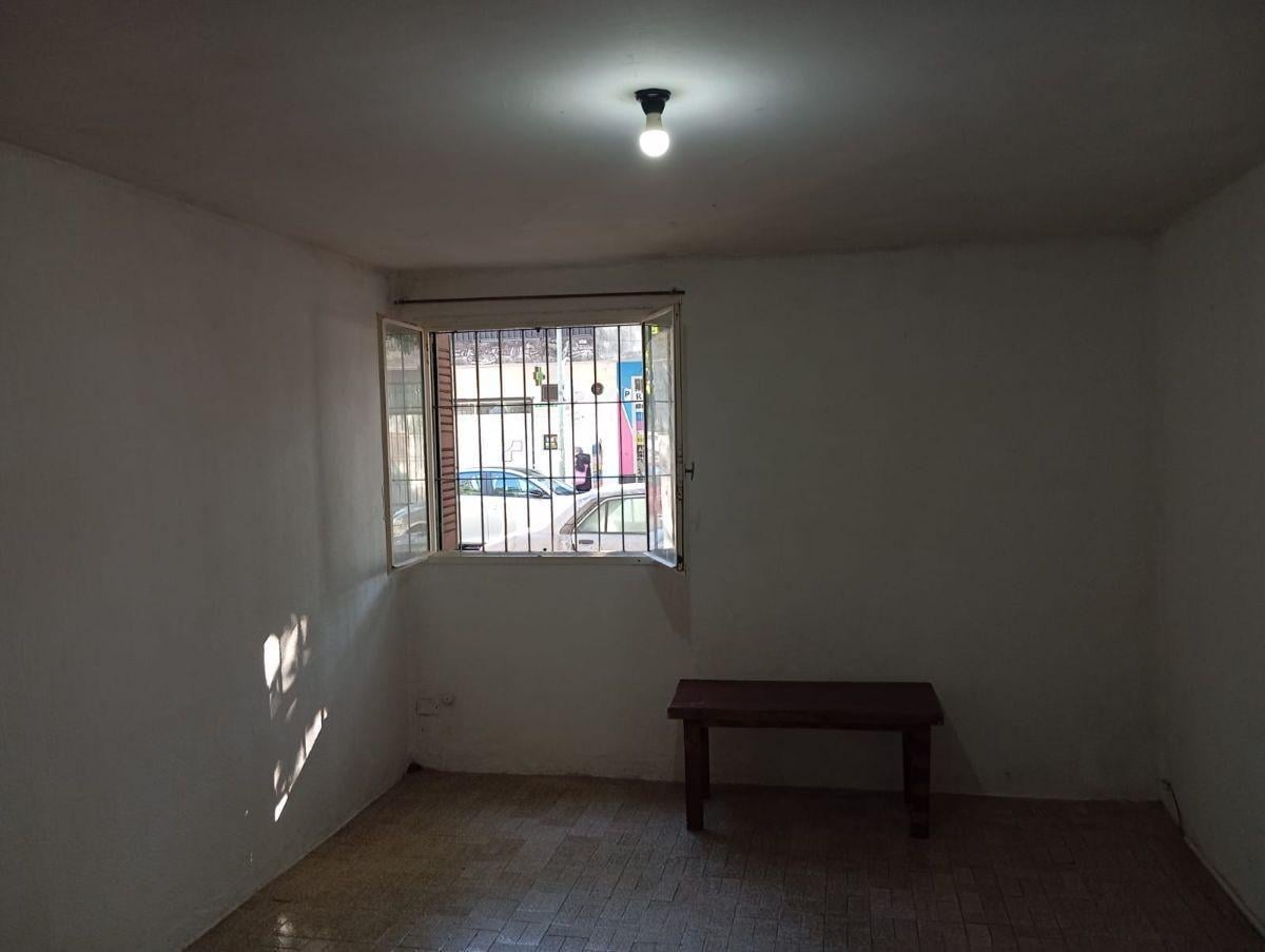 Foto de VENTA DEPTO 3 AMB PB APTO CREDITO, imagen 4