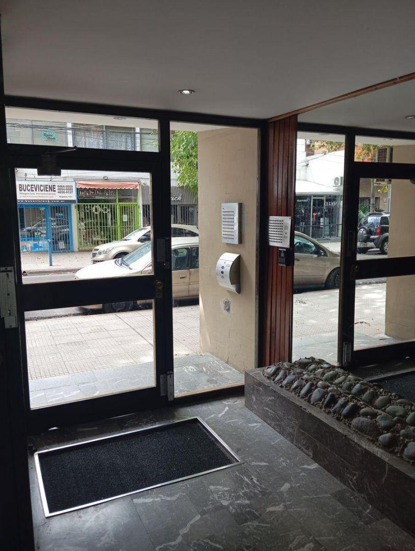 Foto de Departamento de 45 m² con 2 dormitorios en venta en Ramos Mejía, imagen 2