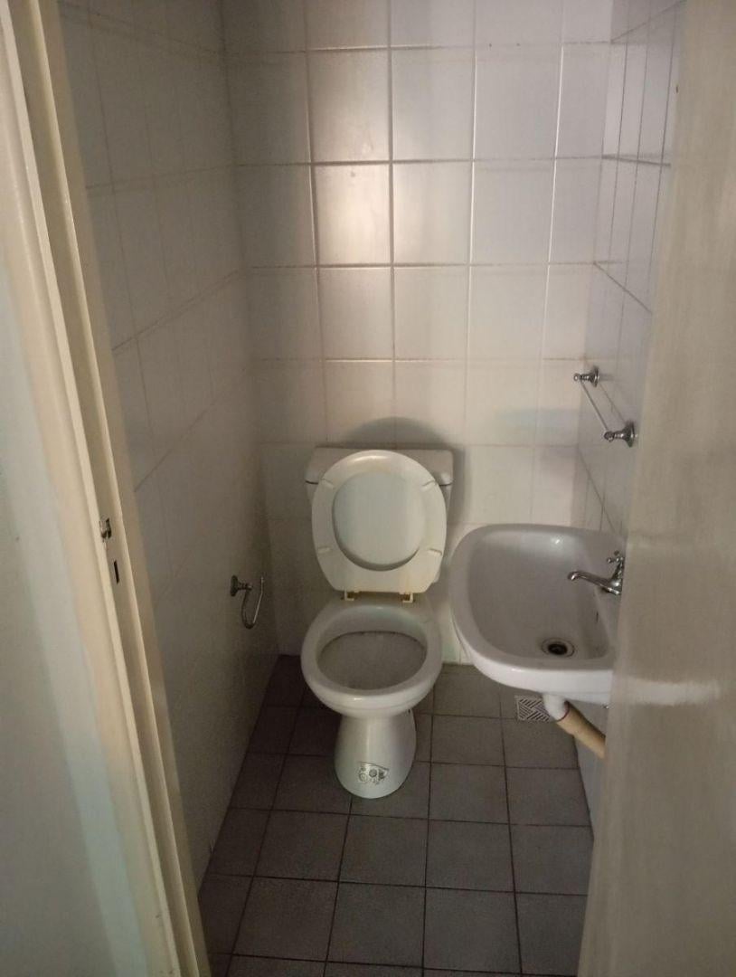Foto de Local comercial en alquiler en Villa Luzuriaga, imagen 5