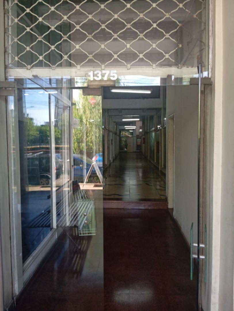Foto de Local en galería comercial de 10 m² en alquiler en Haedo, imagen 5