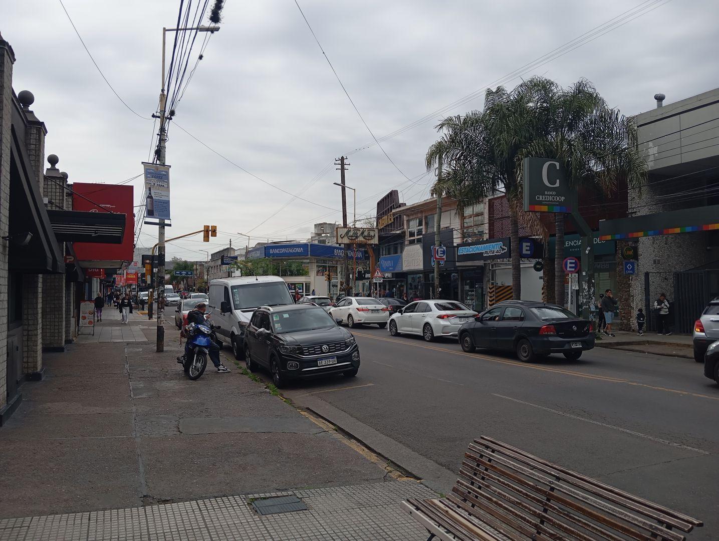 Foto de Local . | Avenida Rivadavia al 16200, imagen 1