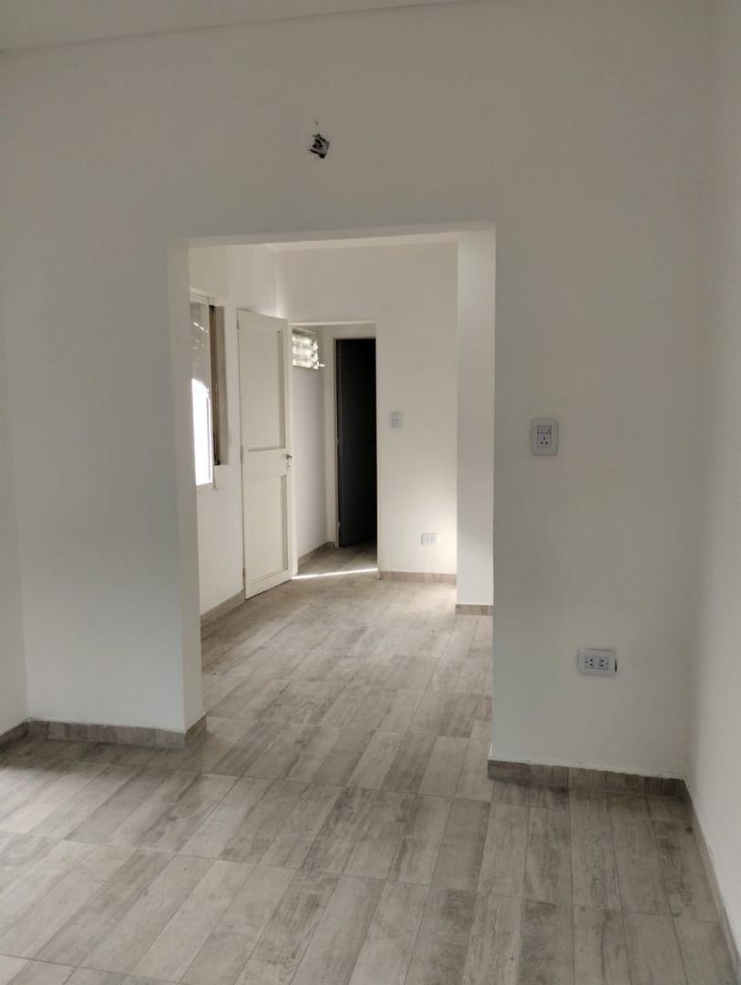 Foto de PH de 36 m² con 1 dormitorio en alquiler en Haedo, imagen 4