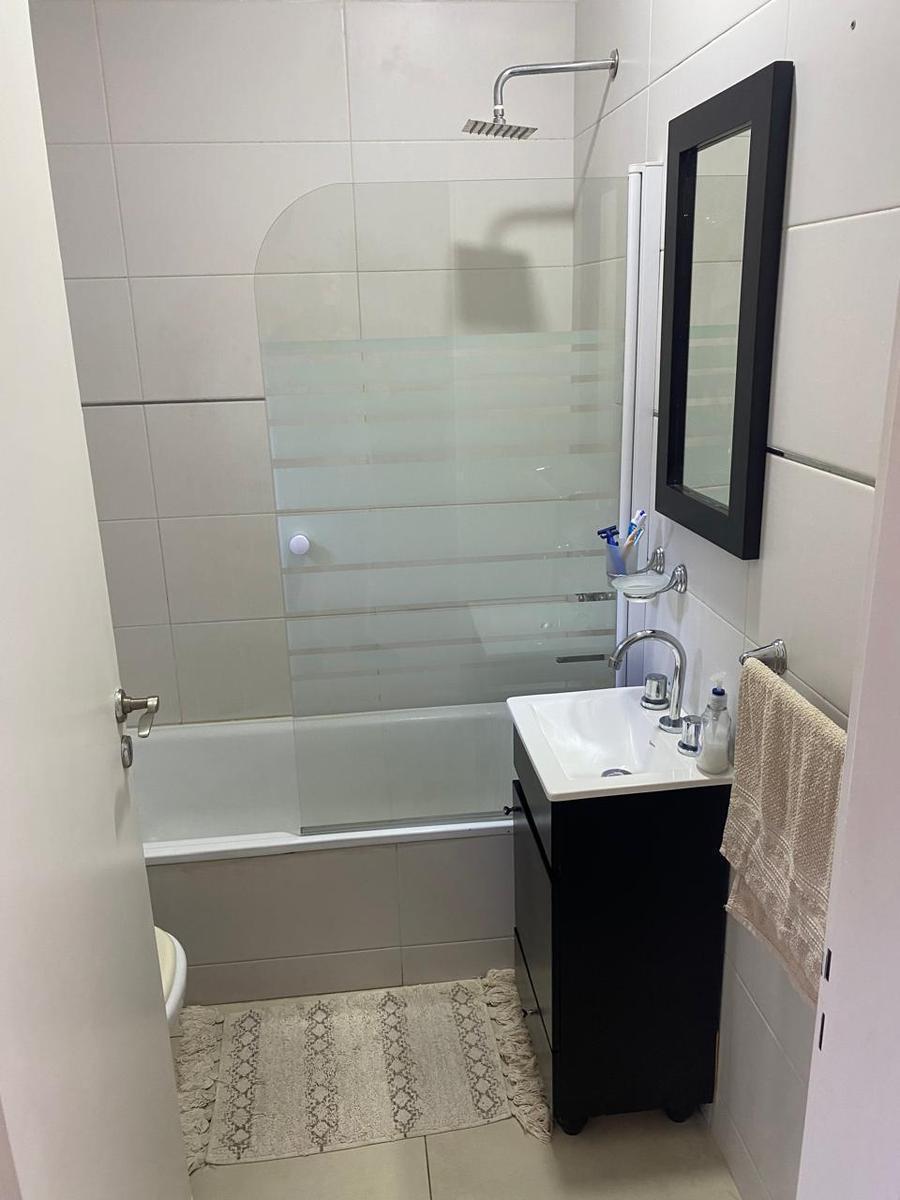 Hermoso Departamento en Venta en Complejo Cerrado, Malvinas Argentinas 3