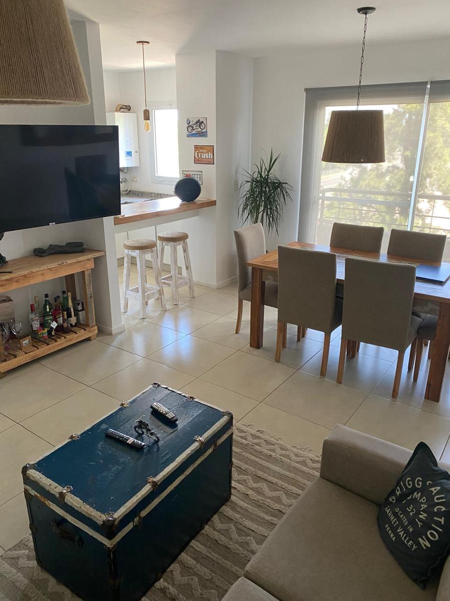 Hermoso Departamento en Venta en Complejo Cerrado, Malvinas Argentinas 2