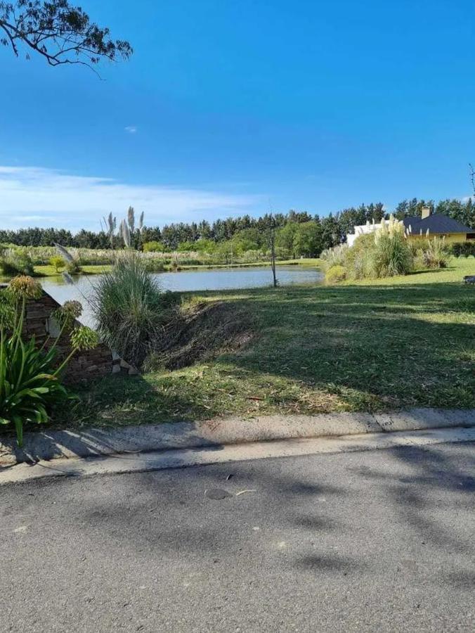 MMC. Venta lote interno en Barrio Monet, Los Cardales