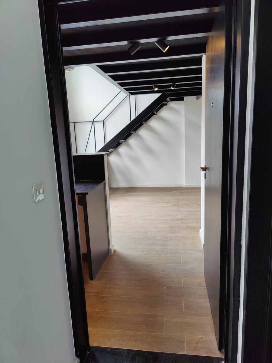 Ava - Venta Excelente Semipiso en Edificio Paunero - Muñiz - San Miguel 2