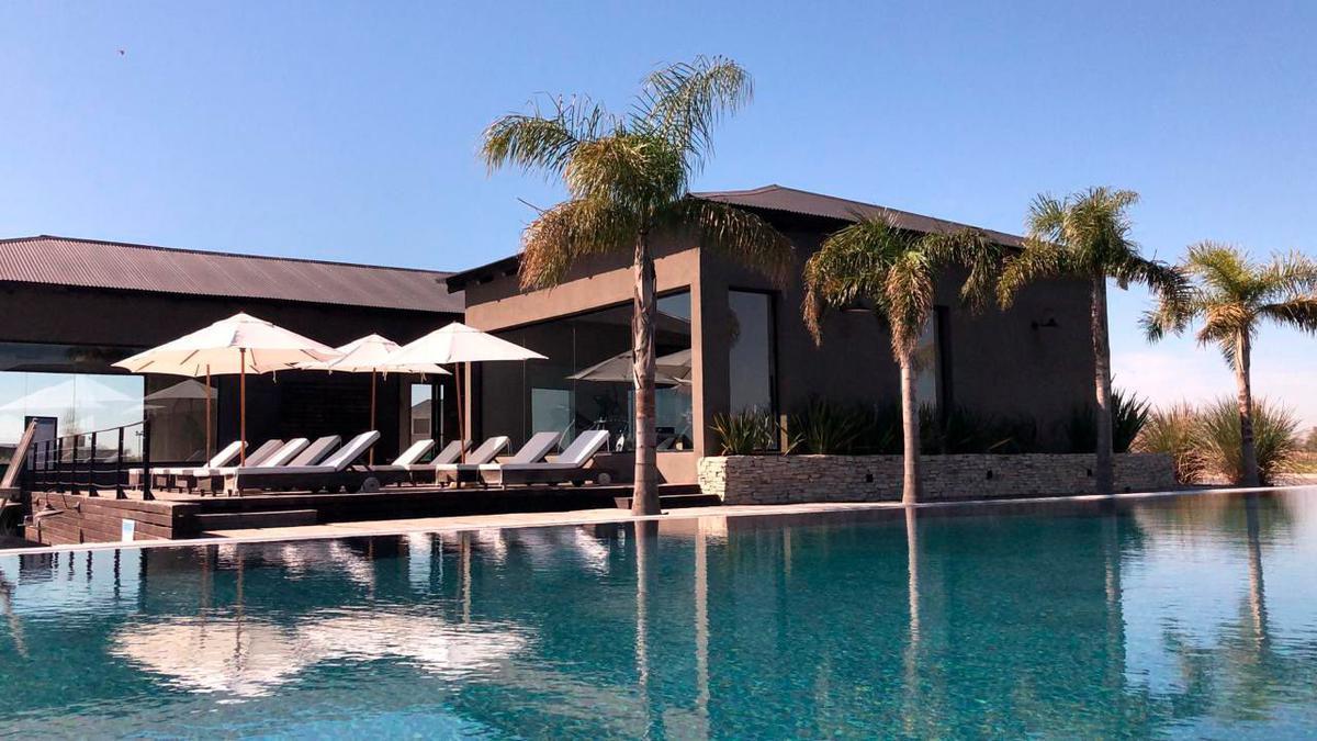 Foto de BCF. Venta Lote al lago en El Naudir, imagen 3