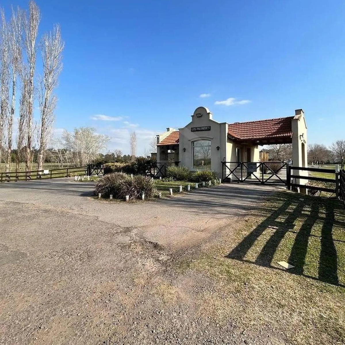 VJO. Venta lote en barrio Los Palenques, Manzanares