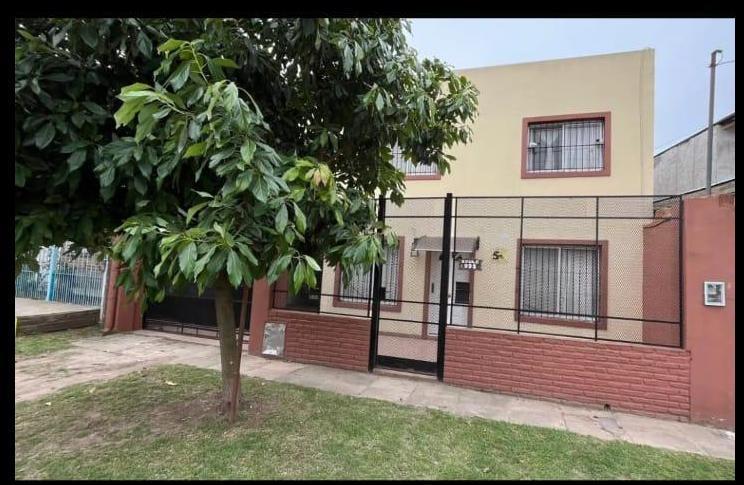Casa Mas Depto 2 Amb Moreno Centro Zona Oeste 2