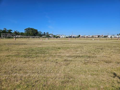 Hermoso Lote en Venta en Barrio Village Joven, Bella Vista 5