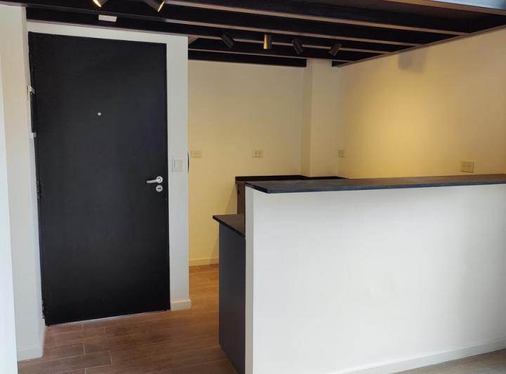 Excelente Semipiso en Venta tipo Loft con terraza privada en  Edificio Paunero - Muñiz - San Miguel 5