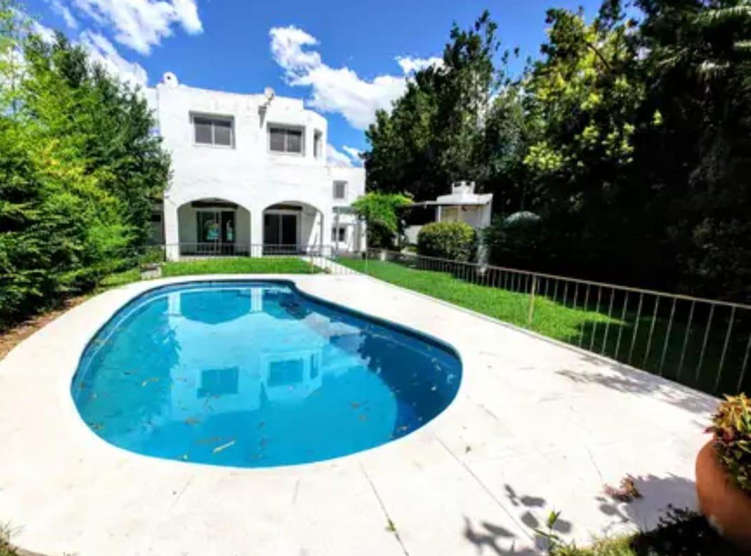 Divina Casa en Venta en Country Los Lagartos,Apto Credito