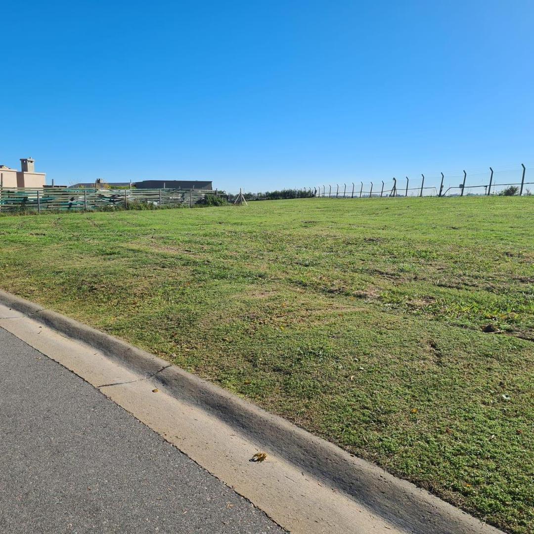 NEV. Lote de 1257M2 Area 1- San Sebastian