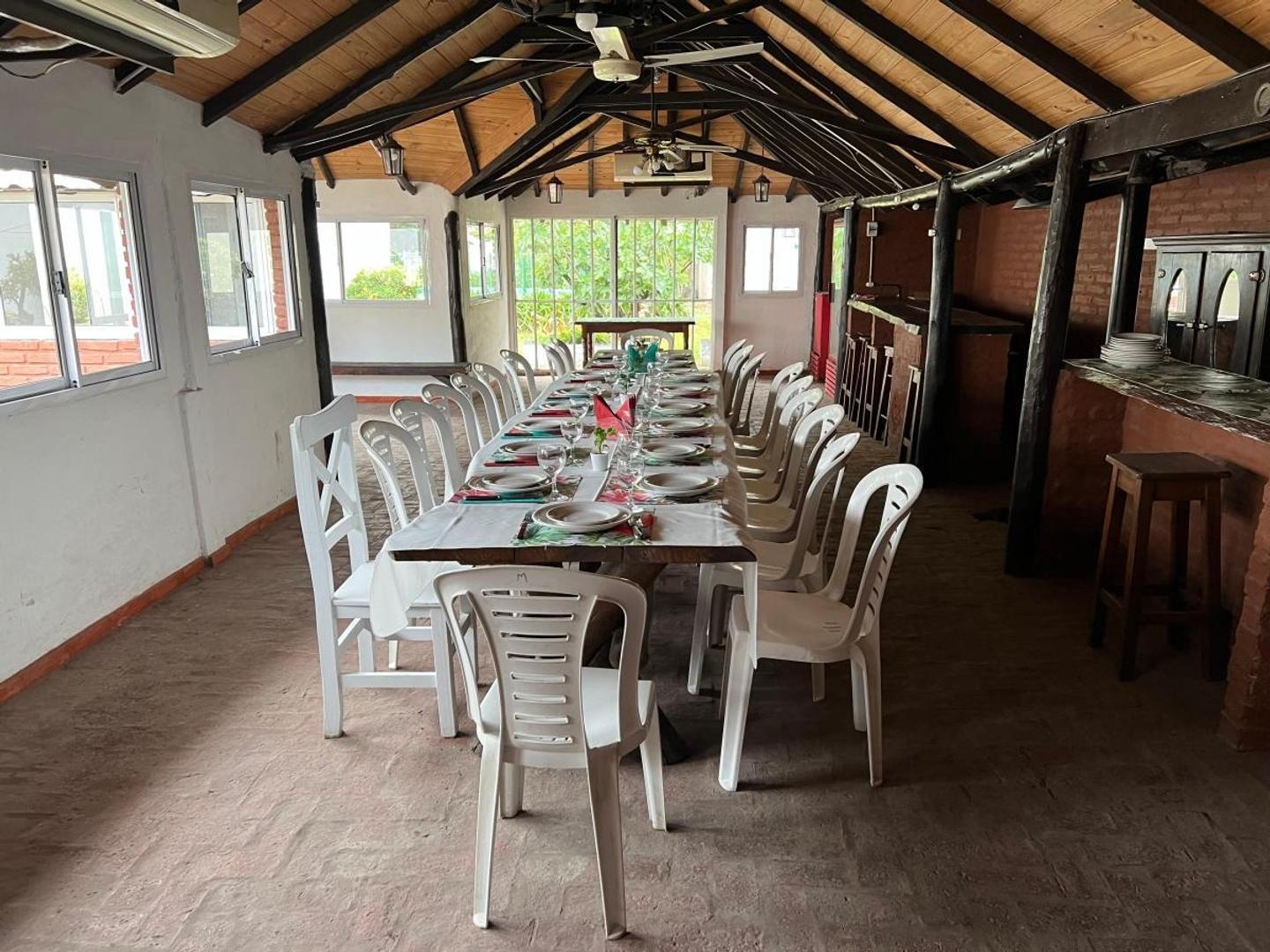 Foto de Gran casa quinta con pileta en San Miguel, imagen 3
