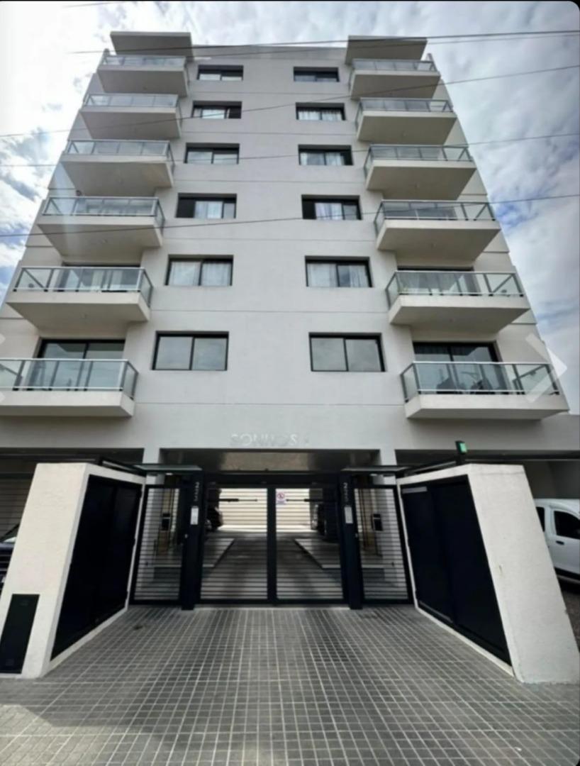LSH. HERMOSO DPTO 2 AMBIENTES 2 COCHERA SE PUEDE FINANCIAR,