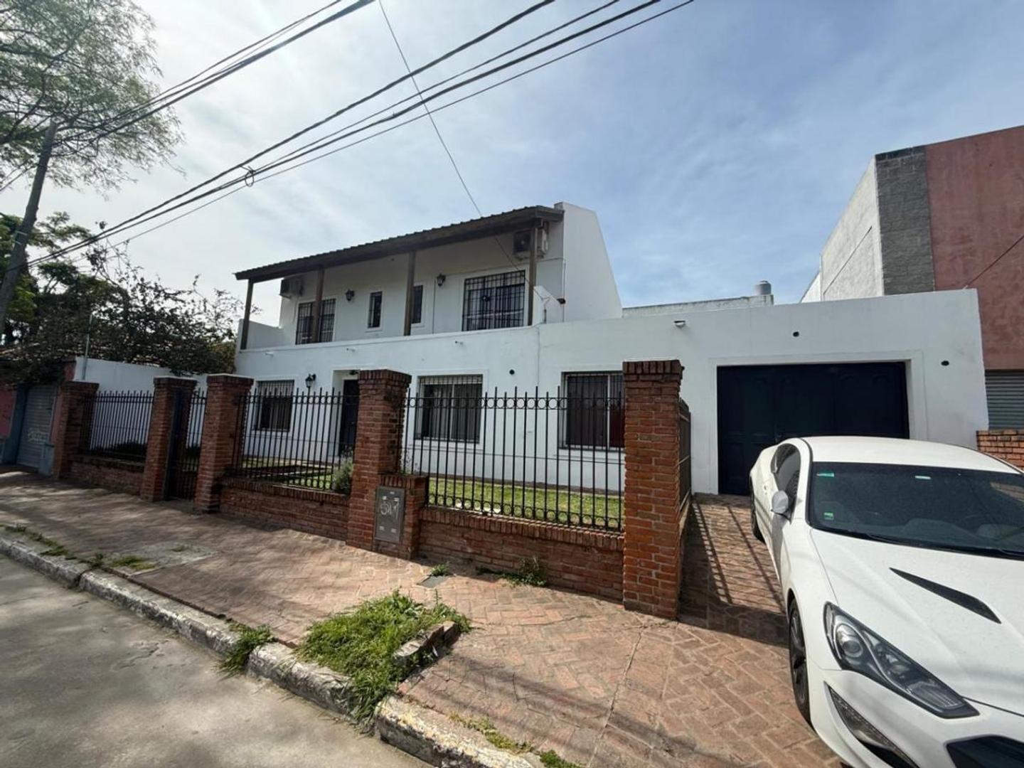 ORR. Venta de gran casa de 6 ambientes
