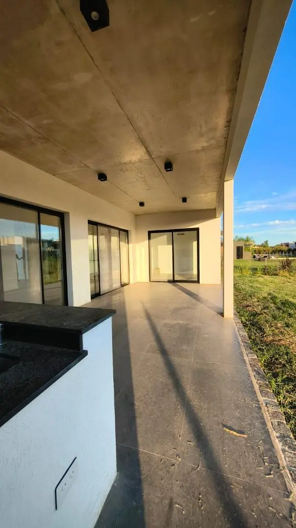 Casa en Naudir lote interno 4