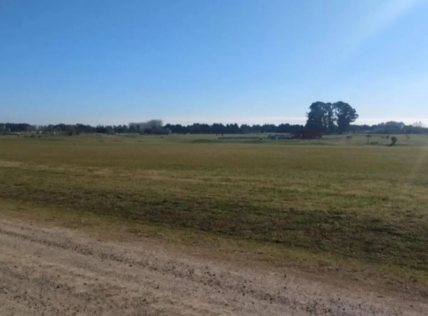 ADG. Lote de  2000 m2 en El Espinillo Golf Club 5