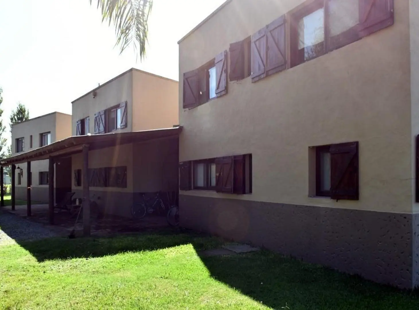 ORR. Venta Casa Multifamiliar 3 Triplex con Quincho y Pileta 4
