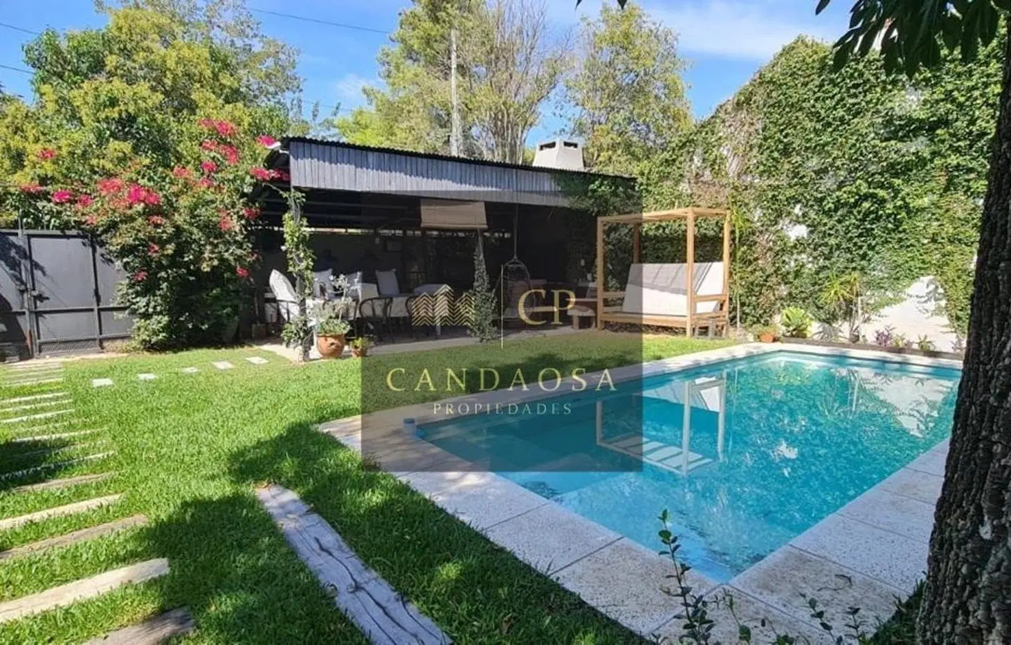 ADG. Casa 5 ambientes con pileta en barrio semicerrado 3