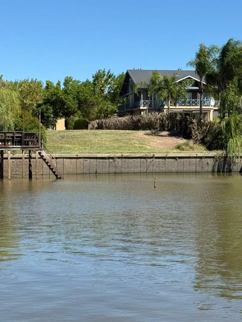 OLG. Espectacular Lote al Rio en Santa Catalina 2