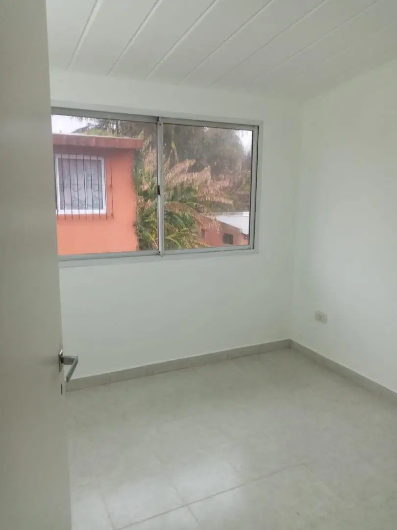 GLM. Excelente Duplex 3 ambientes en Jose C. Paz 5