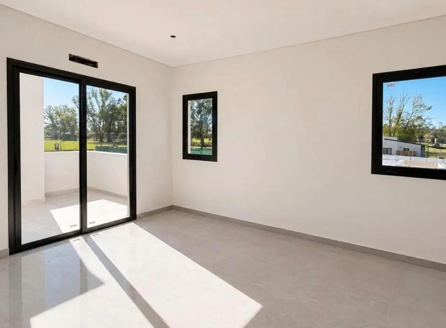 Gs Casa Venta con Pileta Barrio Santa Sofía 4