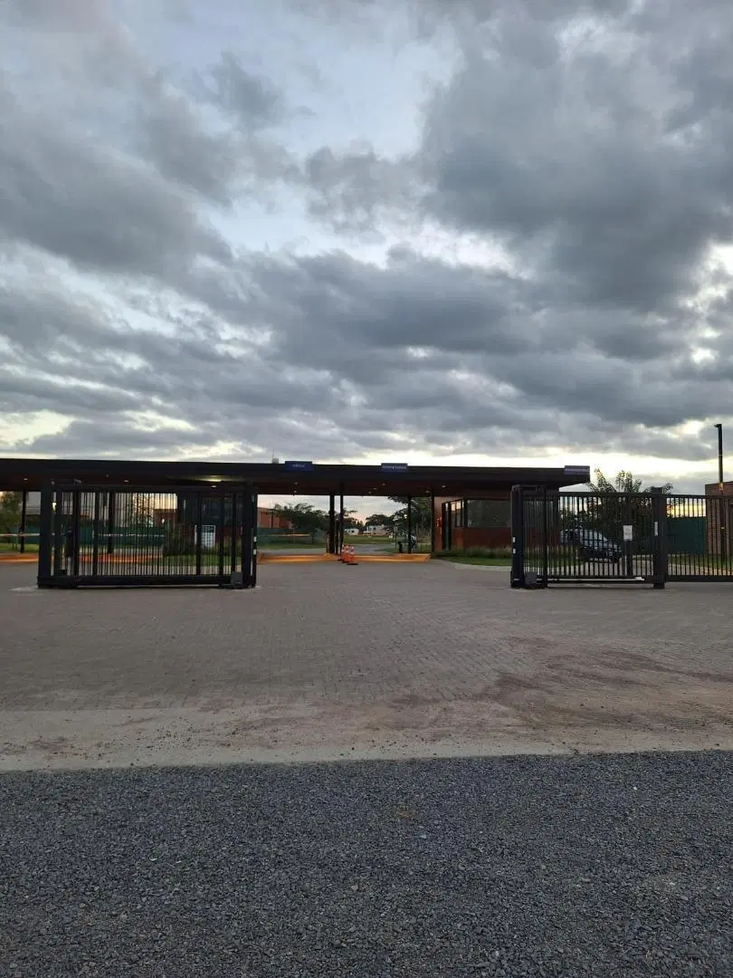RBS. LOTE PERIMETRAL EN VILLAGE JOVEN, BELLA VISTA 4